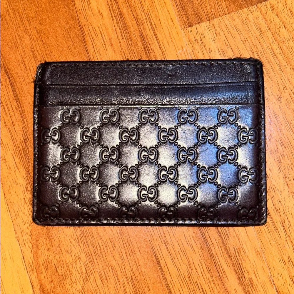 Authentic Gucci Microguccissima Card Case / Card Holder